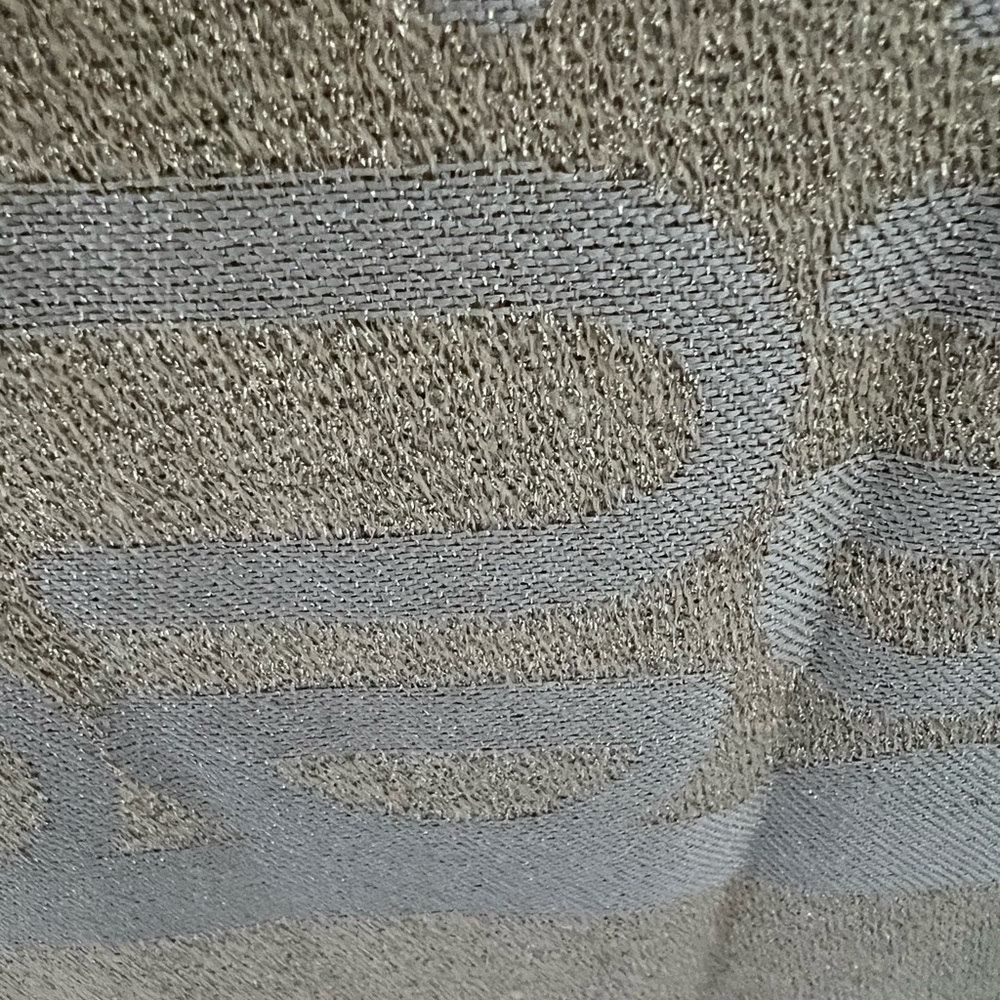 HENRI BENDEL CLASSICS SPARKLE PASHMINA - Picture 7 of 13